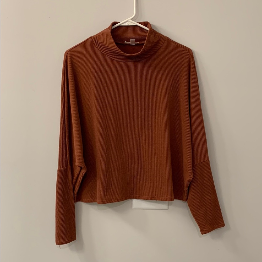 Ribbed mock neck cropped sweater